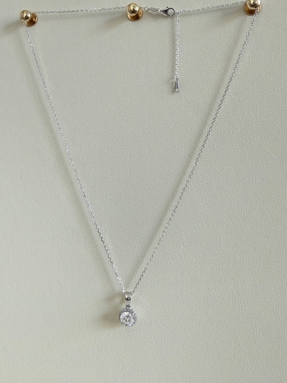 S925 Moissanite Round Halo Diamond Pendant Necklace - Picture 4 of 6